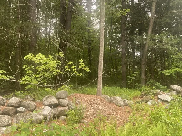 132 Crooked Ledge Rd, Southampton, MA 01073