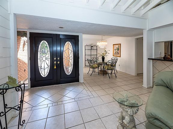 4th image of 16615 Abbeywood Dr
