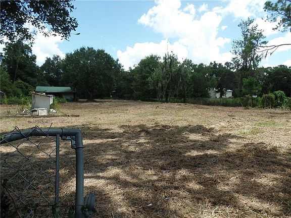 4th image of 3315 Rosewood Ln