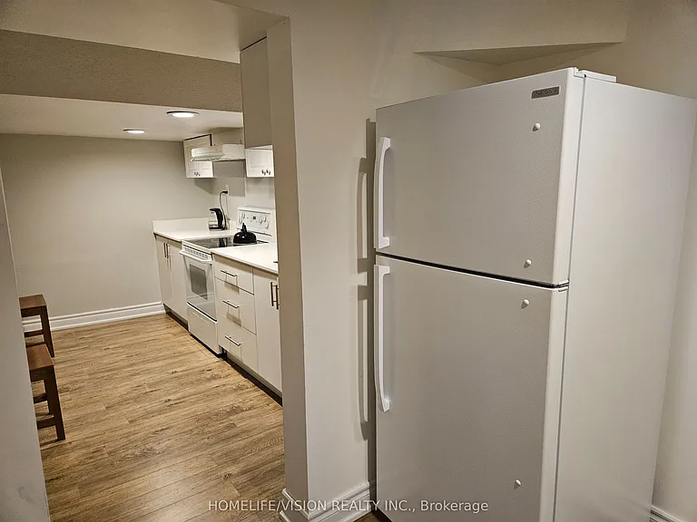 23 Glendale Rd #BASEMENT — Photo 12