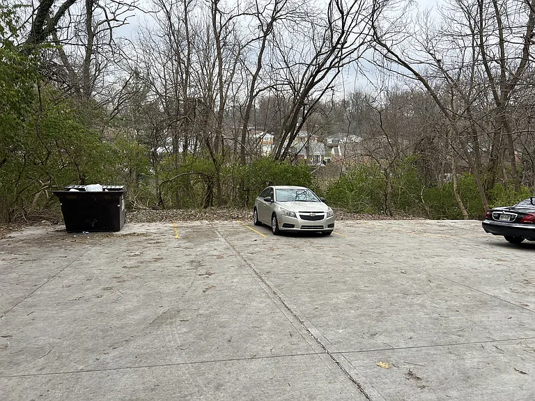 2618 Harrison Ave #12 — Photo 4