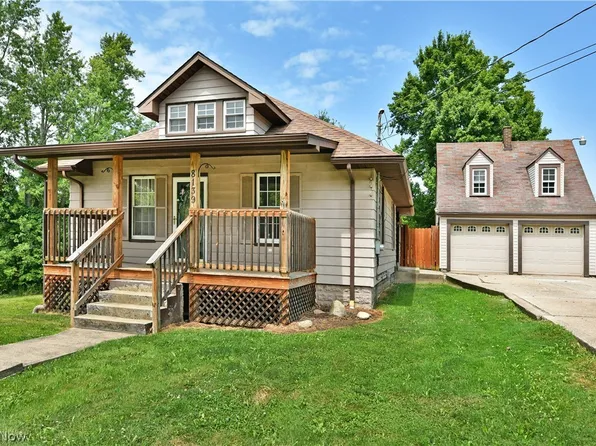 8139 Lorain St SE, Masury, OH 44438