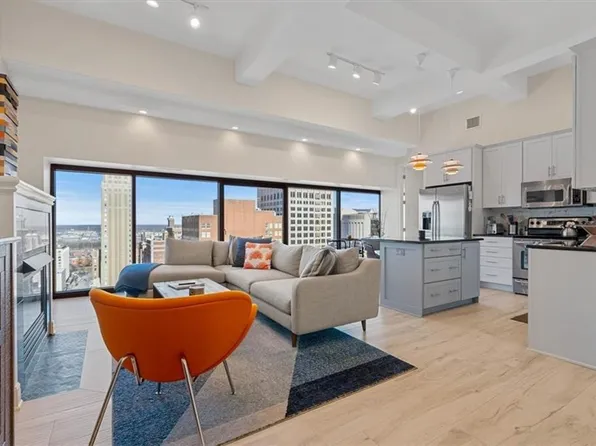 1101 Walnut St Unit 1702, Kansas City, MO 64106