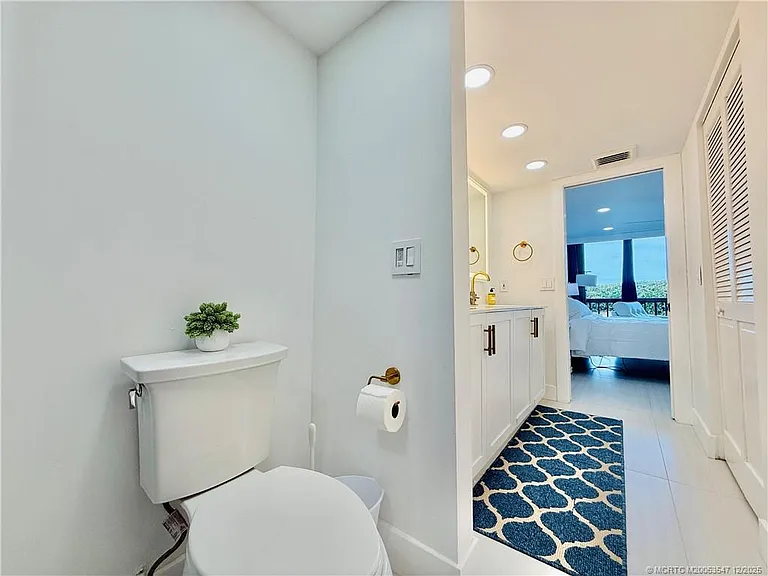 8800 S Ocean Dr #102 — Photo 59