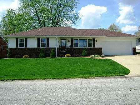 1st image of 132 Crescent Dr