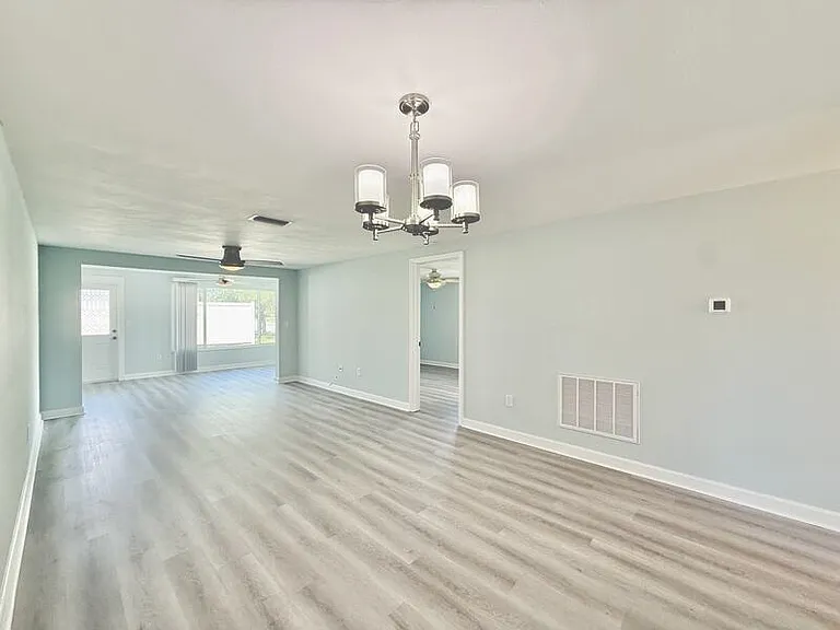 4411 Rustic Dr #1 — Photo 8