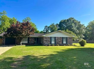 114 Woodmere Dr, Brewton, AL 36426