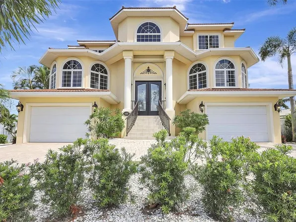 400 115th Ave, Treasure Island, FL 33706