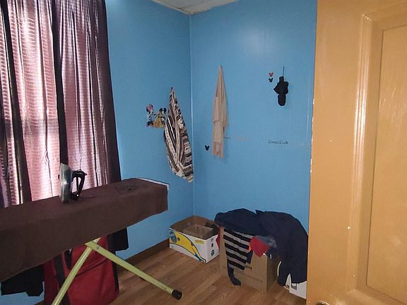 3rd image of 2308 Mackinaw St