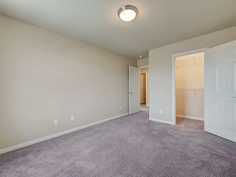 706 Eros Ct — Photo 47