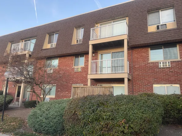 5 Villa Verde Dr APT 205, Buffalo Grove, IL 60089