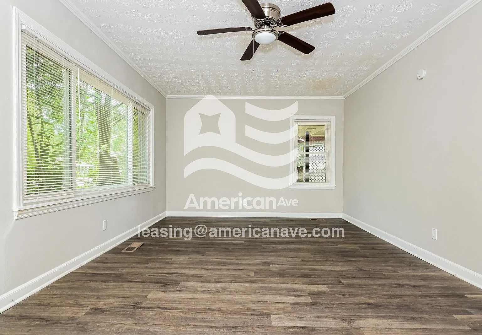2 bed, 1.0 bath, 1092 sqft, $1,125 — Photo 2