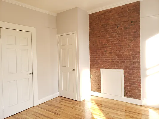 Rented by Signature Property Realty | media 23