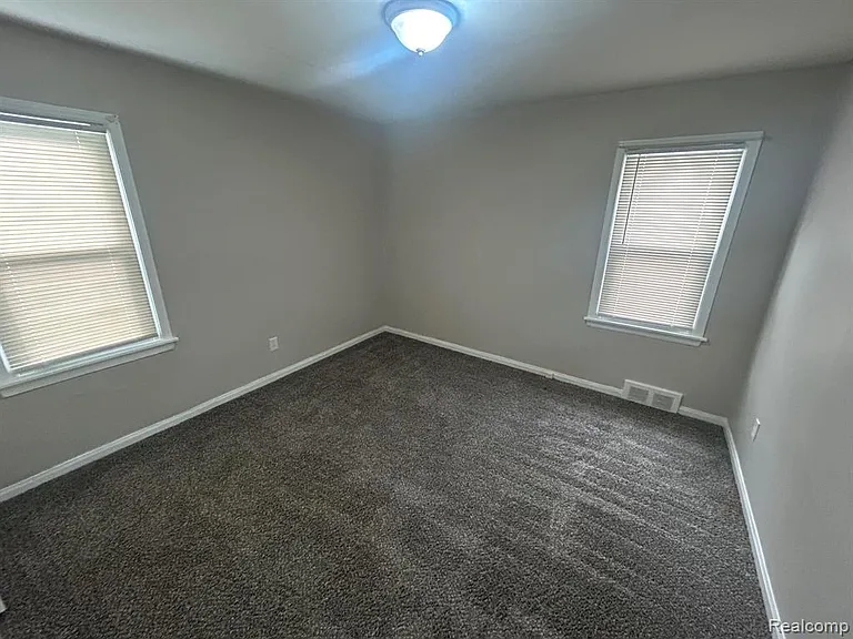 1150 Magnolia Dr — Photo 12