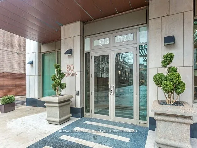 Building Photo - 80 Yorkville Ave #303