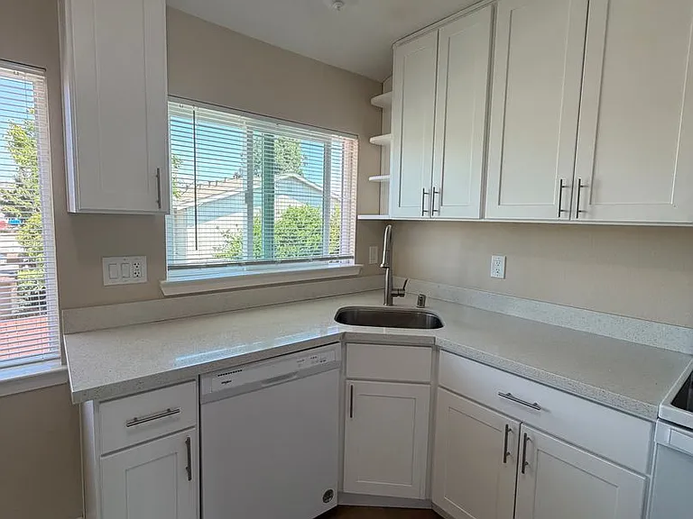 1370 Calabazas Blvd — Photo 6