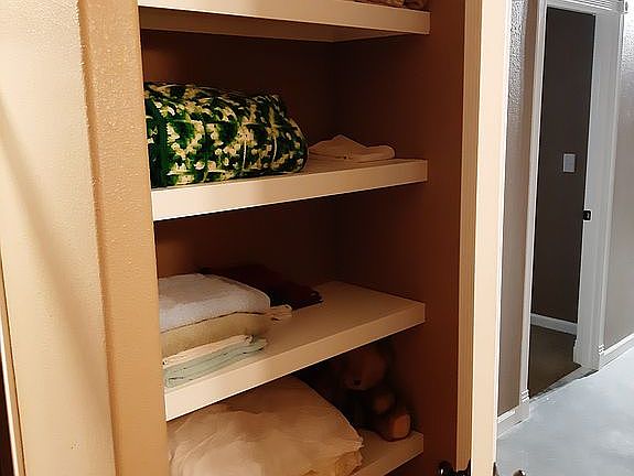 Basement room 3 (bathroom)