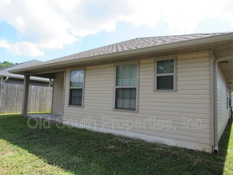 Building Photo - 279 Cottage View Dr
