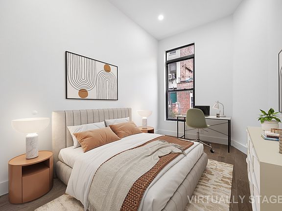 4th image of 163 W 71st St #3B