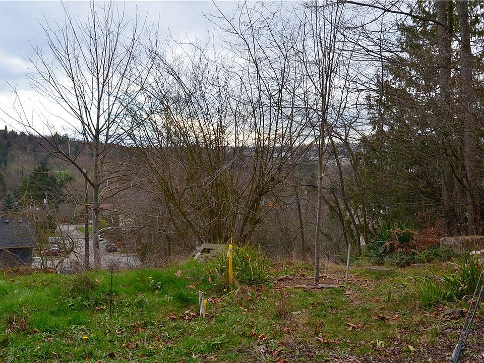 2nd image of 4801 23rd Ave SW