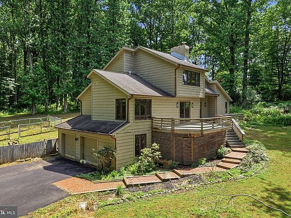 2nd image of 3 Upper Bank Dr
