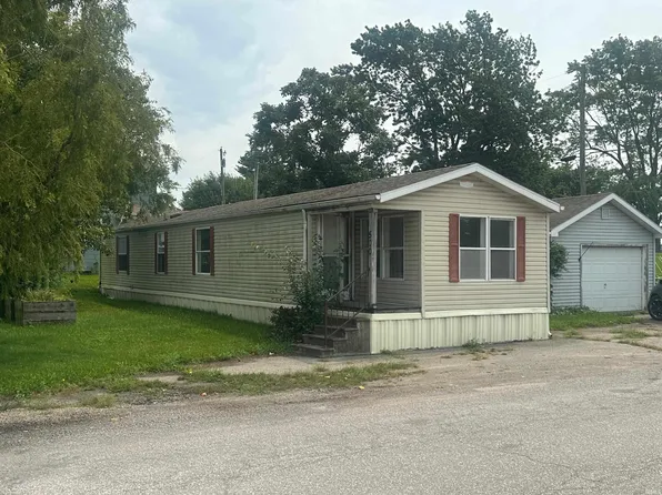 500 E 2nd St, Reynolds, IN 47980