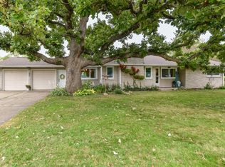 625 Alder Ave, Delavan, WI 53115