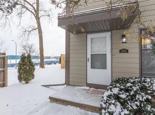 2308 Heatherwood Dr #10, West Des Moines, IA 50265