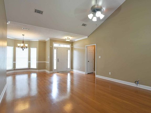 5th image of 109 Chukar Ct