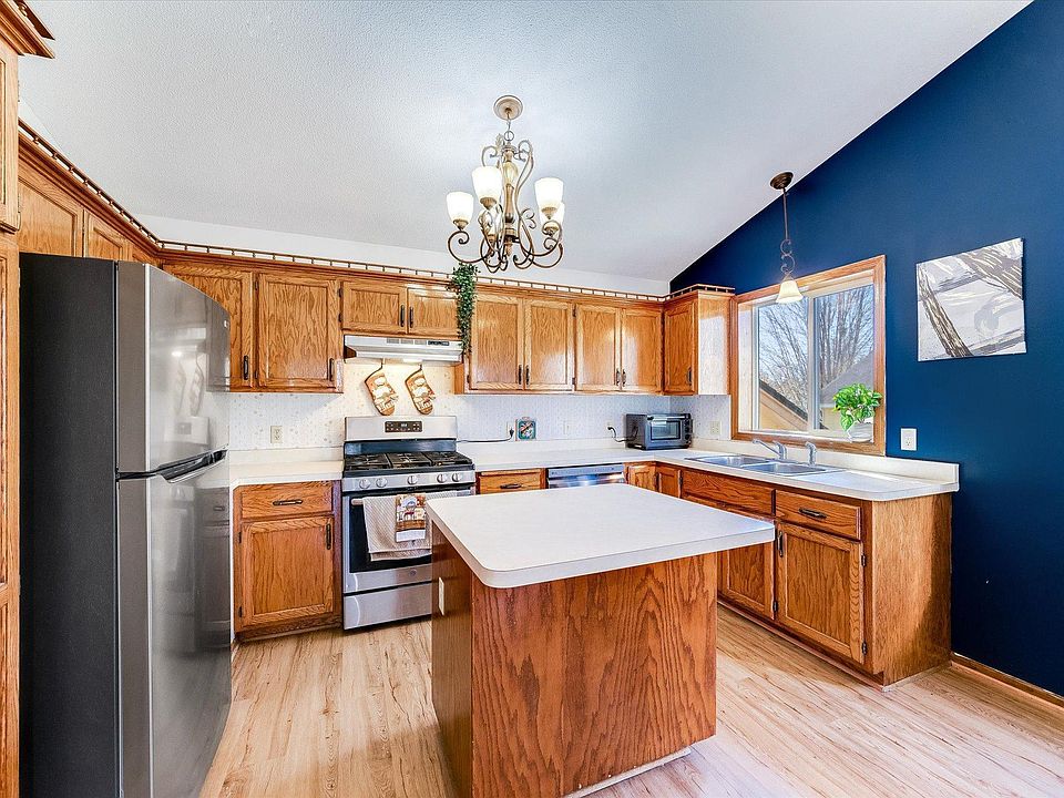 8913 Quinwood Ln N, Maple Grove, MN 55369 Zillow