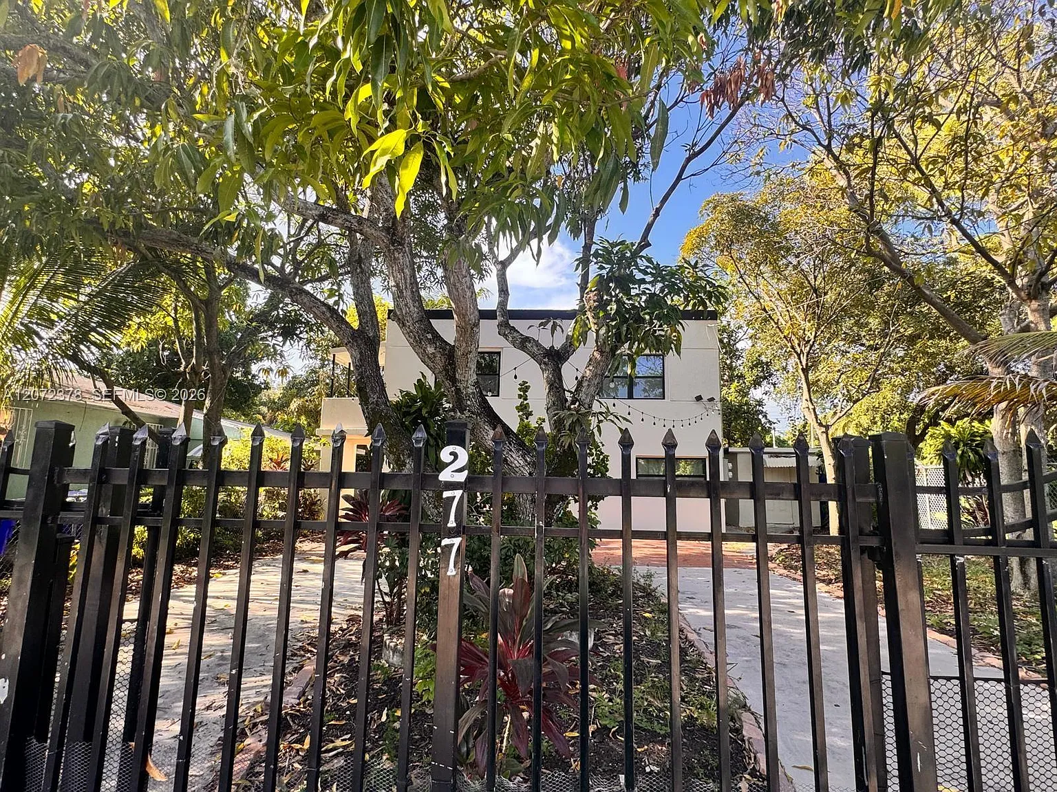Rosedale — Photo 1