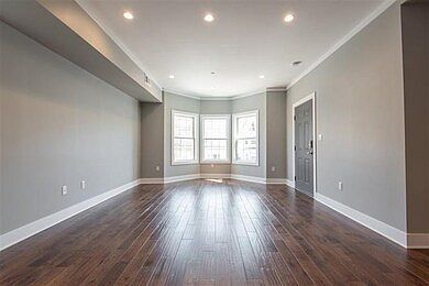 3rd image of 133 Arlington Ave #3F