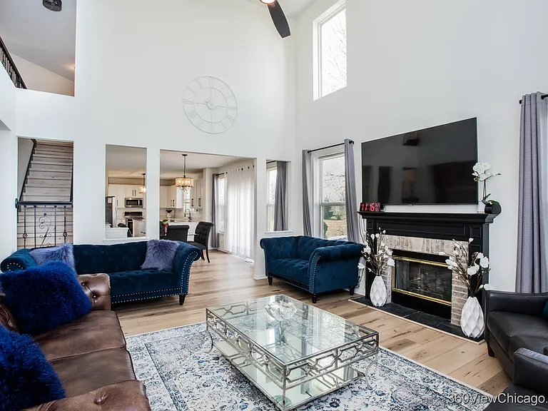 2070 Morningview Dr — Photo 12