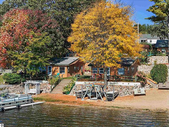 3rd image of 8071 Mystic Lake Dr