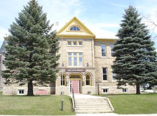 315 Elizabeth St, Mishicot, WI 54228