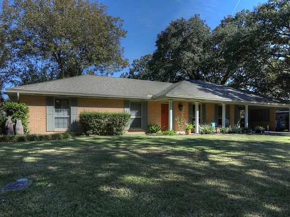 2nd image of 409 Marilyn Dr