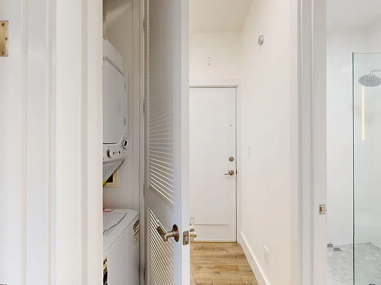 3201 Octavia St #304 — Photo 12