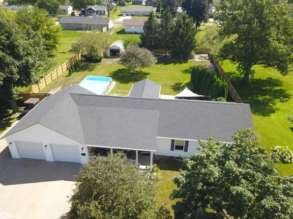 1406 Prince St, Grinnell, IA 50112