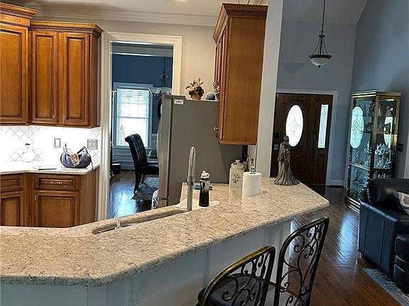 4th image of 3064 Beeson Ct