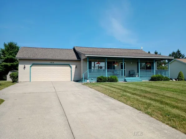 1612 Hampton Dr, Gladwin, MI 48624