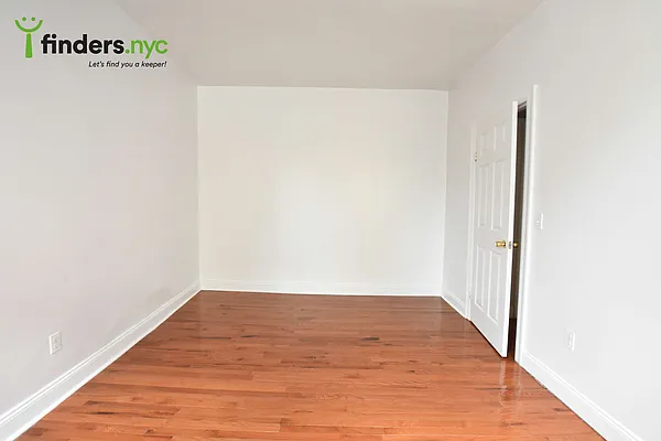 Rented by Clove Realty LLC | media 11