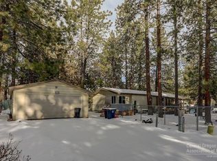 60922 Aspen Dr, Bend, OR 97702
