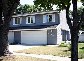 2nd image of 2416 Demores Dr S
