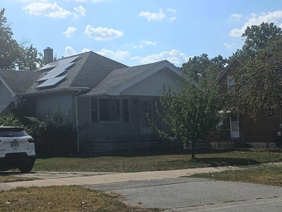 2nd image of 2645 Indiana Ave