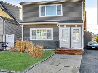 15 Sagamore Rd APT 1, Island Park, NY