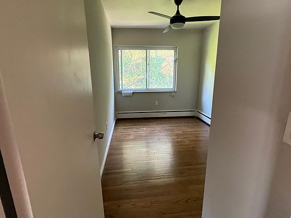 5th image of 430 Clinton Springs Ave APT 3