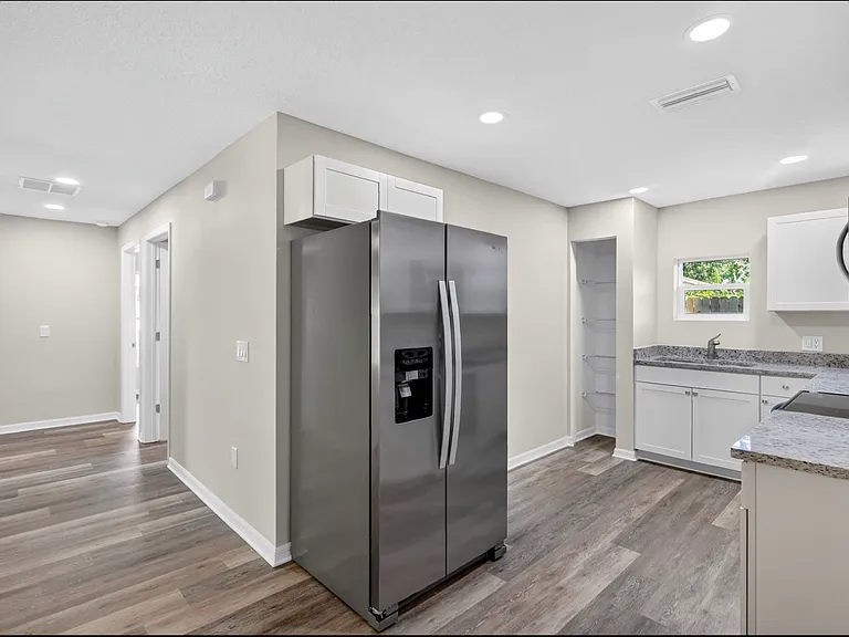 1509 W 8th Ave — Photo 1