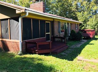 359 Holcomb Rd, Traphill, NC 28685