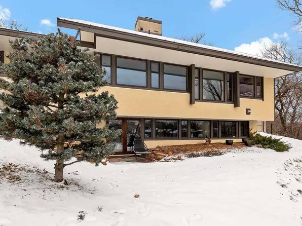 1229 Amble Rd, Arden Hills, MN 55112