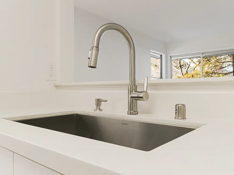 695 Bristol Dr #182 — Photo 7